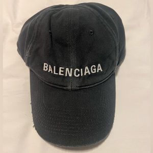 Balenciaga distressed Logo cap